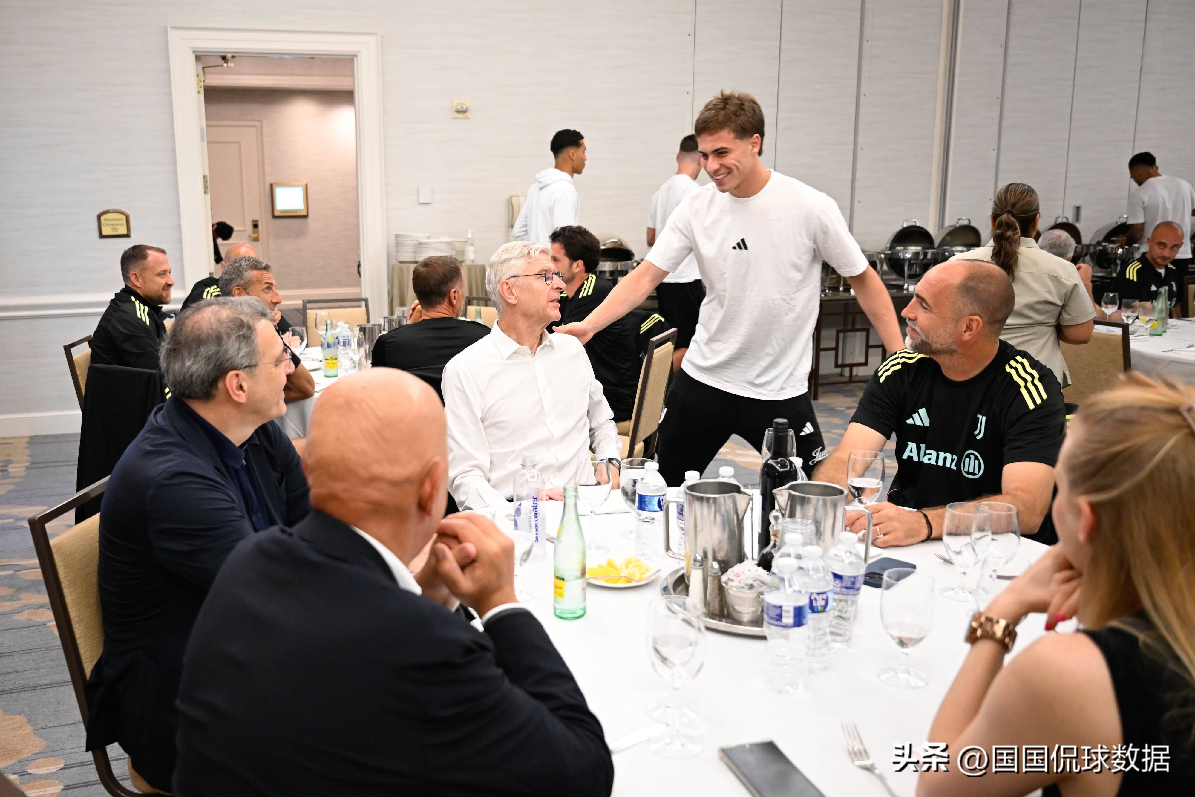 社区盾转会期再迎强敌,葡萄牙体育再遭质疑,主帅态度——信心回归,身体对抗强度拉满的简单介绍 社区盾转会期再迎强敌,葡萄牙体育再遭质疑,主帅态度——信心回归,身体对抗强度拉满的简单介绍