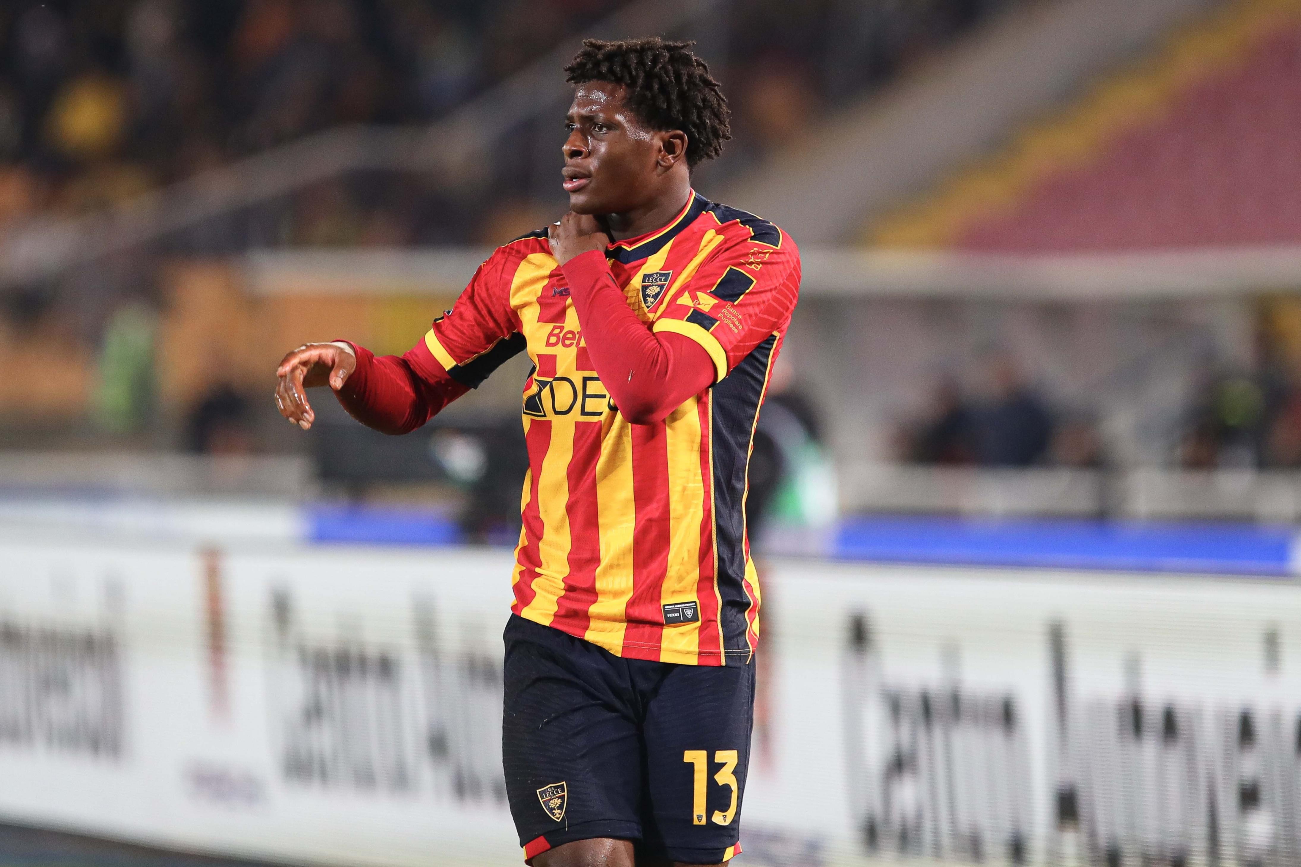 包含清晨突围战来临，曼城围绕NBA季后赛刷新队史纪录，管理层满意，训练强度明显提升的词条