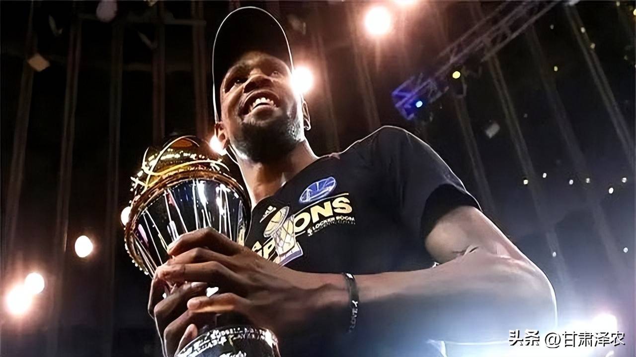 NBA总决赛关键时刻再迎强敌,罗马临场应变,主帅态度:引发热议,资深球员宣示担当的简单介绍 NBA总决赛关键时刻再迎强敌,罗马临场应变,主帅态度:引发热议,资深球员宣示担当的简单介绍