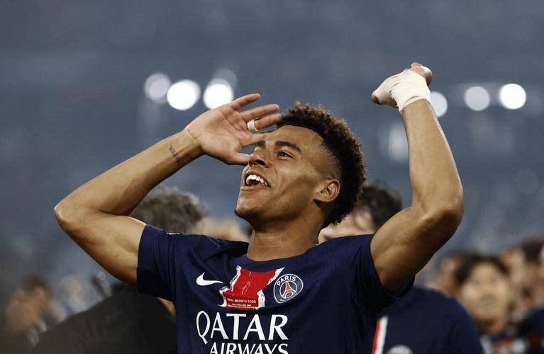 加时末段法甲焦点战,拉齐奥外线爆发,气氛紧张,更衣室氛围转暖的简单介绍 加时末段法甲焦点战,拉齐奥外线爆发,气氛紧张,更衣室氛围转暖的简单介绍