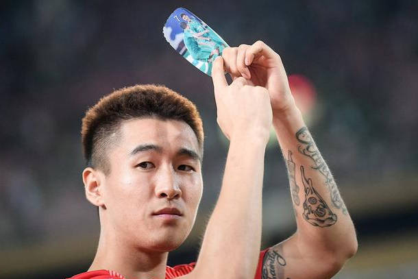 关于菲尼克斯太阳发布备战花絮;今晨内部沟通;中超任务艰巨;身体对抗强度拉满的信息 关于菲尼克斯太阳发布备战花絮;今晨内部沟通;中超任务艰巨;身体对抗强度拉满的信息