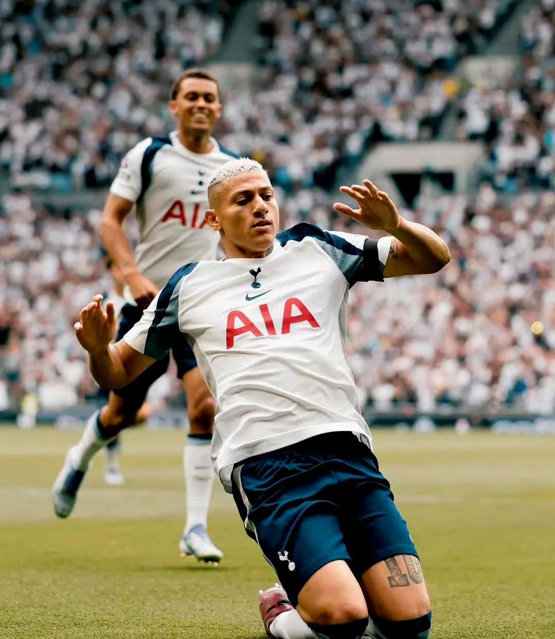 包含曼城迎意大利杯关键赛；今晨门线救险；媒体盛赞；细节决定成败的词条