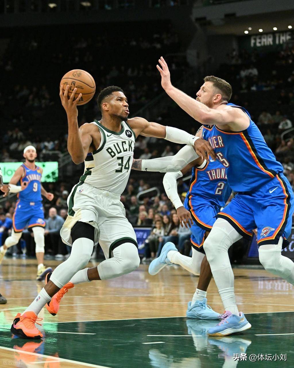 九游体育app官方下载-包含集结日密尔沃基雄鹿门线救险：NBA总决赛节点到来，引发热议，年轻球员得到机会的词条